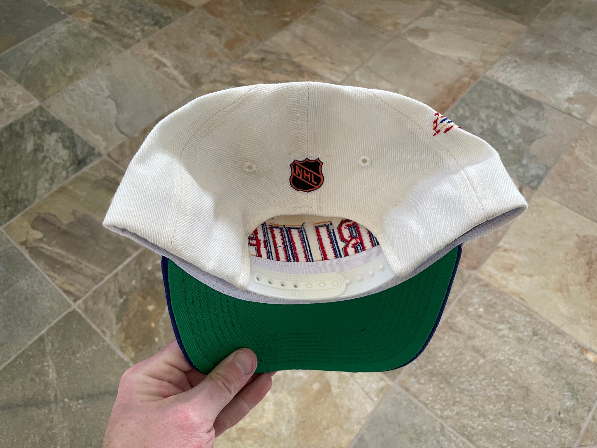 Vintage St. Louis Blues Sports Specialties Script Snapback Hockey Hat –  Stuck In The 90s Sports
