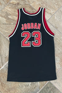 Vintage Chicago Bulls Michael Jordan Champion Basketball Jersey, Size Youth XL, 18-20