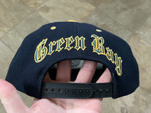 Load image into Gallery viewer, Vintage Green Bay Packers Drew Pearson Old English Snapback Football Hat