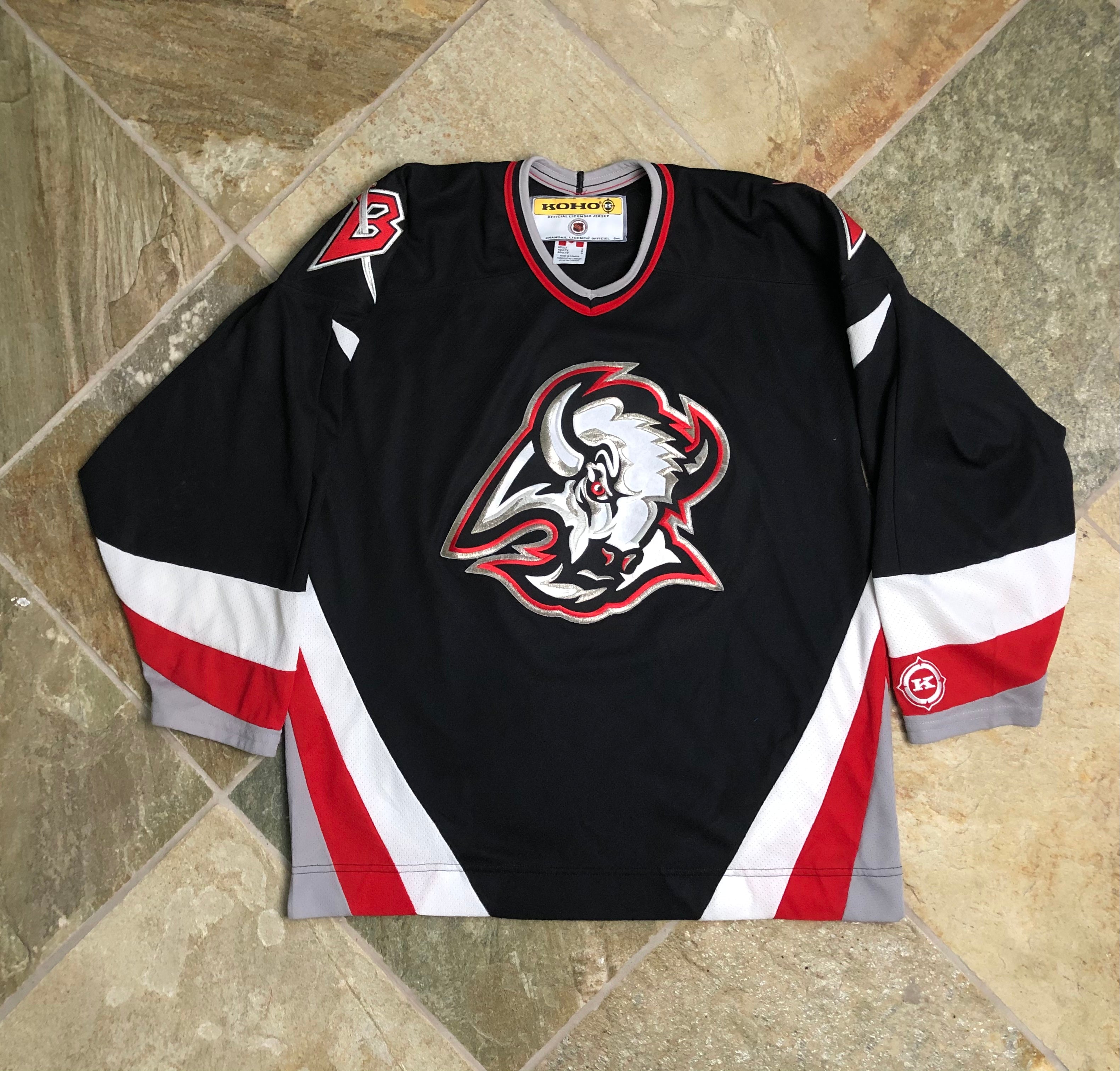 VINTAGE BUFFALO SABRES Goat Head NHL Hockey Jersey Youth XL adult S huge  patch $46.95 - PicClick