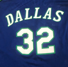Load image into Gallery viewer, Vintage Dallas Mavericks Jamal Mashburn Champion Basketball Jersey, Size 44, Large