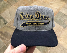 Load image into Gallery viewer, Vintage Notre Dame Fighting Irish Starter Tailsweep Snapback College Hat