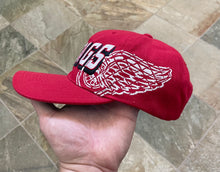 Load image into Gallery viewer, Vintage Detroit Red Wings Sports Specialties Grid Snapback Hockey Hat