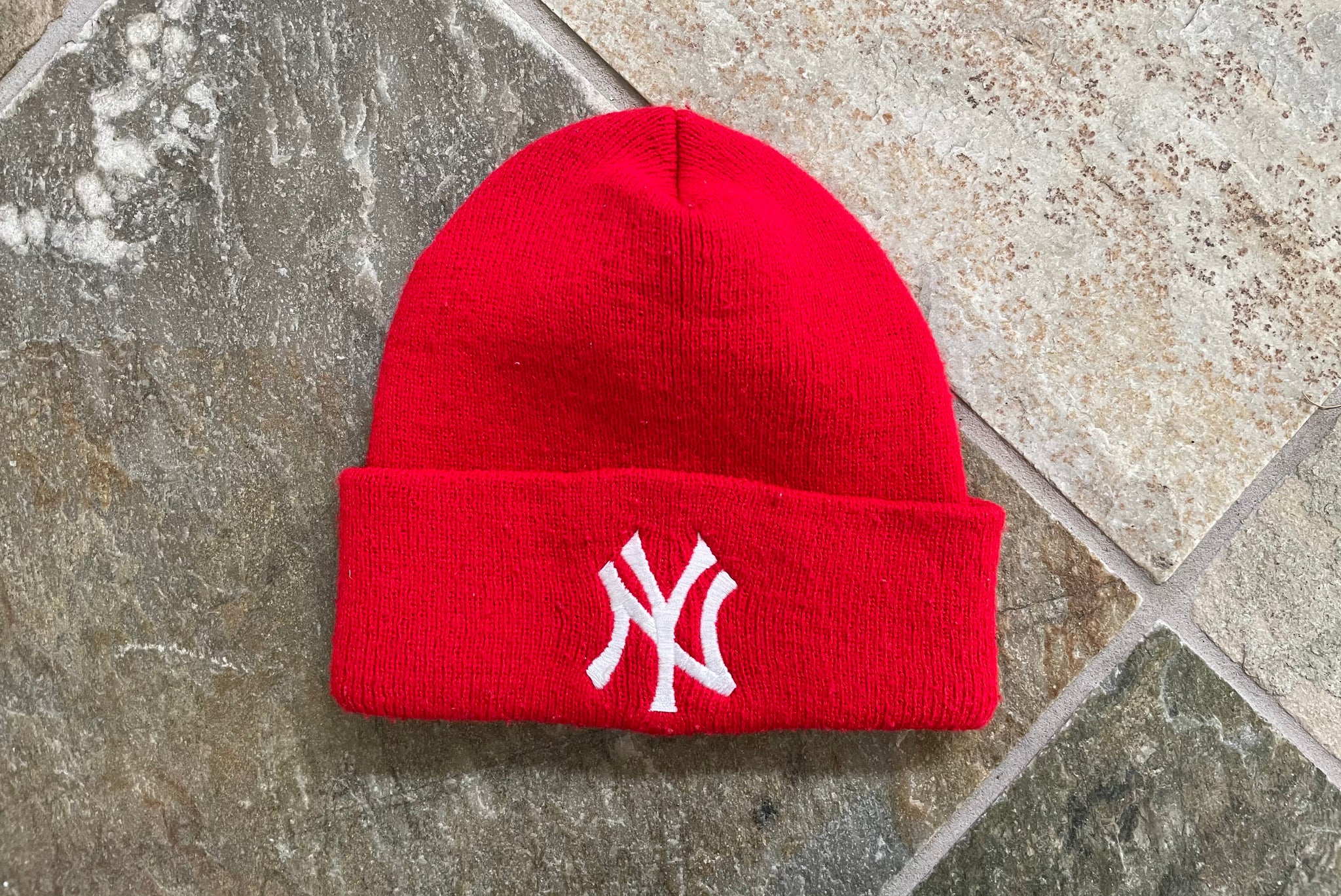 Vintage New York Yankees Twins Enterprises Red Beanie Baseball Hat
