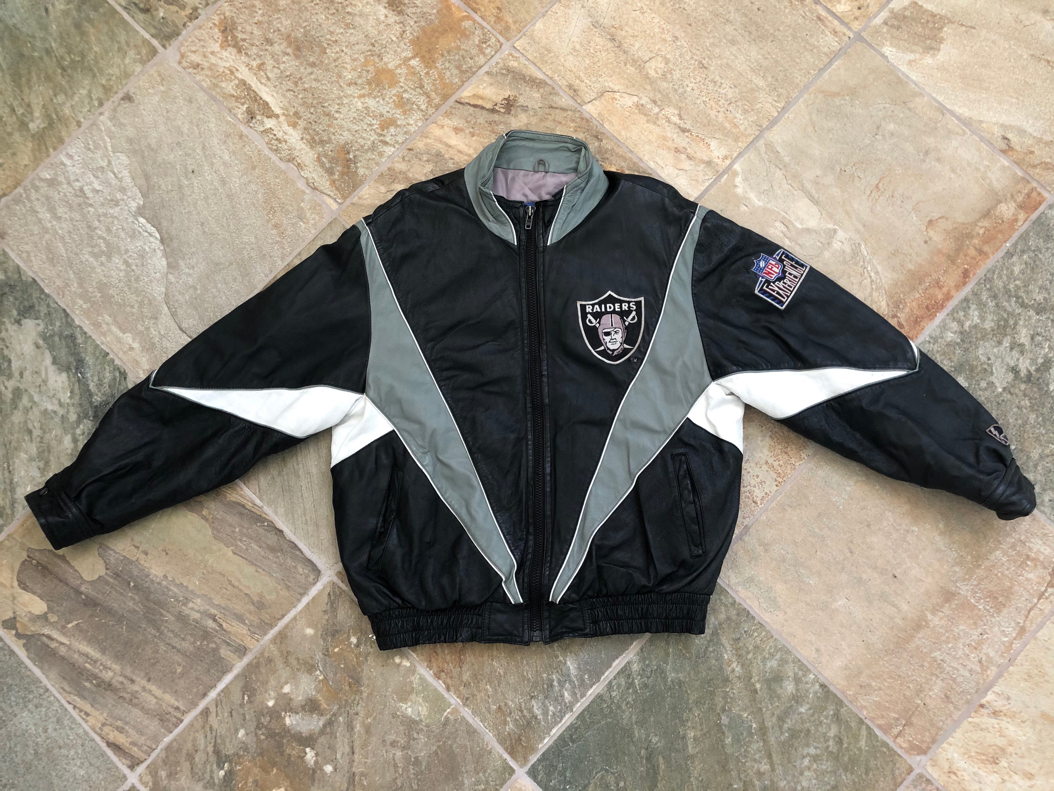 ProPlayer Vintage Oakland Raiders Jacket for Sale in Ceres, CA