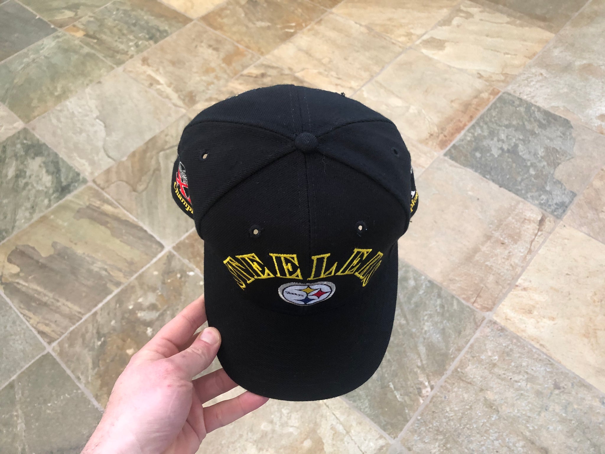 Vintage Pittsburgh Steelers NFL Black Corduroy Hat Annco, OTTO