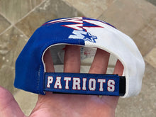 Load image into Gallery viewer, Vintage New England Patriots Starter Shockwave Strapback Snapback Football Hat