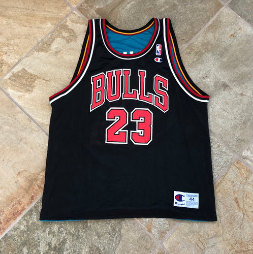 Vintage Chicago Bulls Detroit Pistons Jordan Hill Reversible Champion Basketball Jersey, Size  44, large