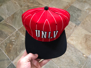 Vintage UNLV Runnin’ Rebels Starter Arch Snapback College Hat