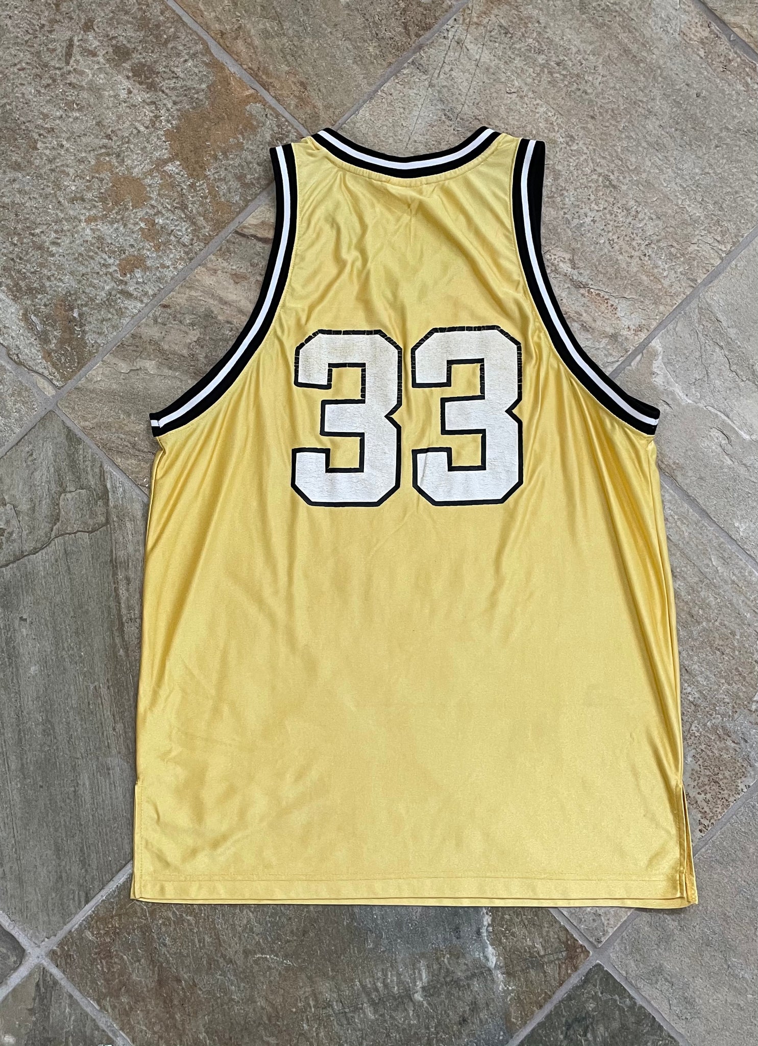 Get your KC Vintage Basketball Jersey Now! - University of Missouri-Kansas  City