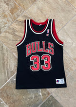 Load image into Gallery viewer, Vintage Chicago Bulls Scottie Pippen Champion Basketball Jersey, Size 40, Medium