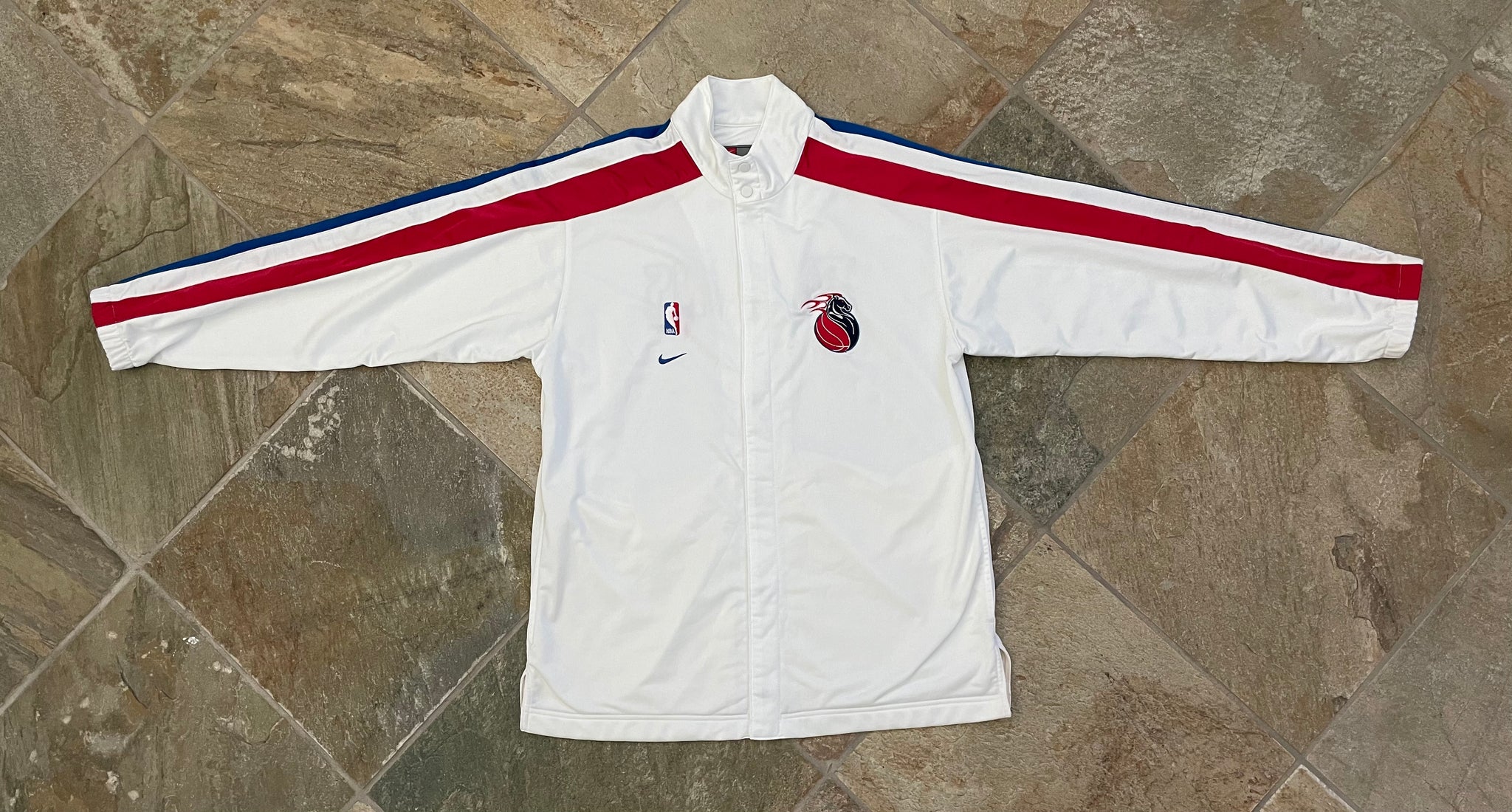 Vtg Nike Rewind Throwback Embroidered NBA Detroit Pistons Warm Up