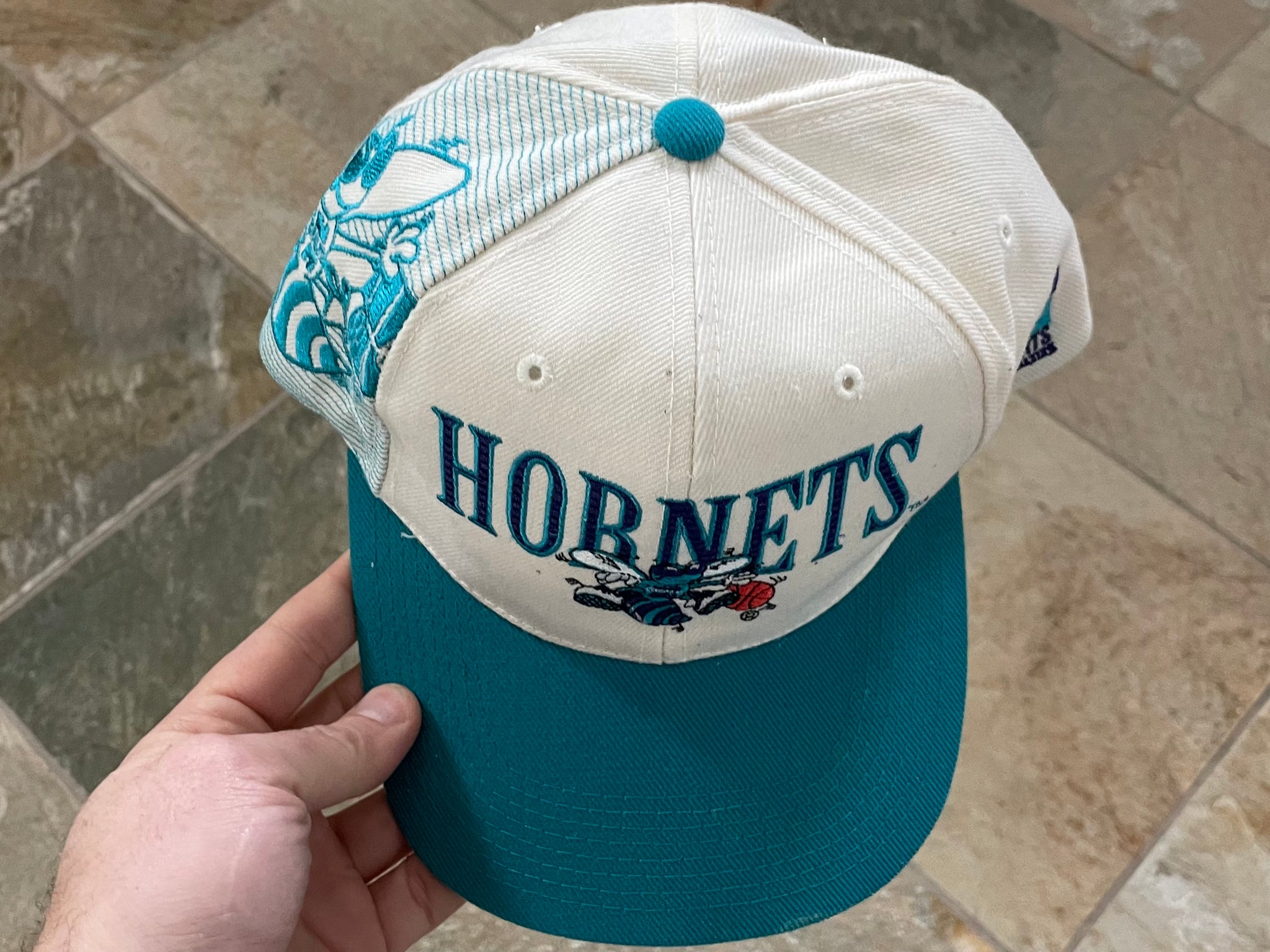 Vintage Sports Specialties NBA Charlotte offers Hornets laser snapback draft hat script