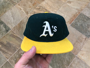 Vintage Oakland Athletics Starter Snapback Baseball Hat