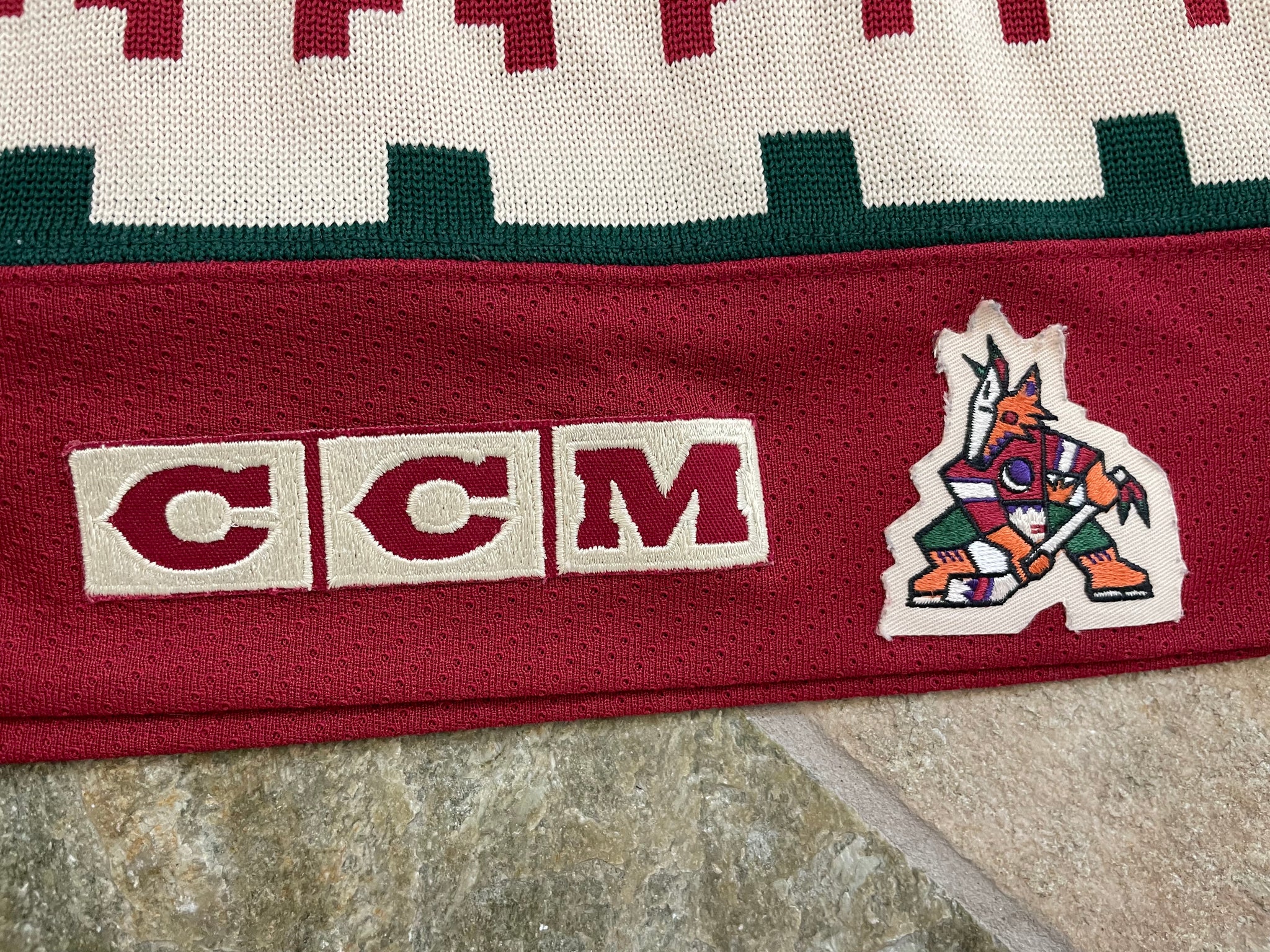 CCM Phoenix Coyotes Kachina Blank Jersey Vtg 90s NHL Hockey 