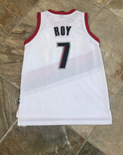 Load image into Gallery viewer, Portland Blazers Brandon Roy Adidas Swingman Basketball Jersey, Size Medium