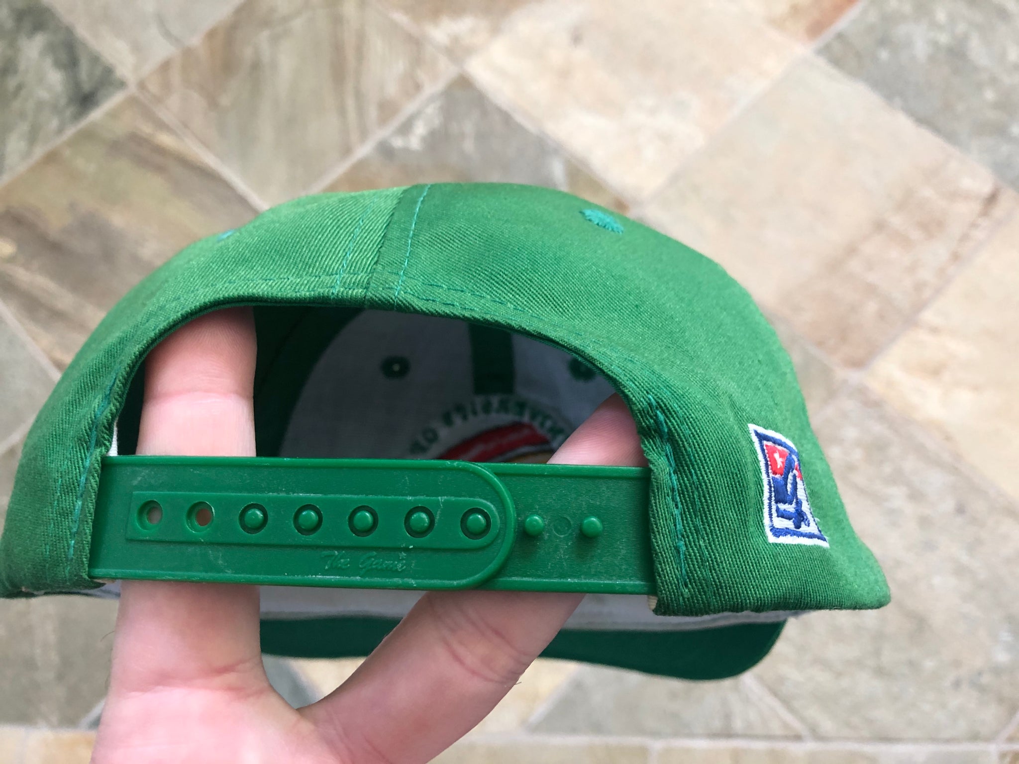 90's University of Hawaii Rainbows The Game Circle Logo Script NCAA  Snapback Hat – Rare VNTG