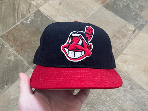 Vintage Cleveland Indians New Era Fitted Pro Baseball Hat, Size 7 1/8