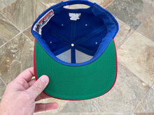 Load image into Gallery viewer, Vintage Buffalo Bills Starter Tailsweep Snapback Football Hat