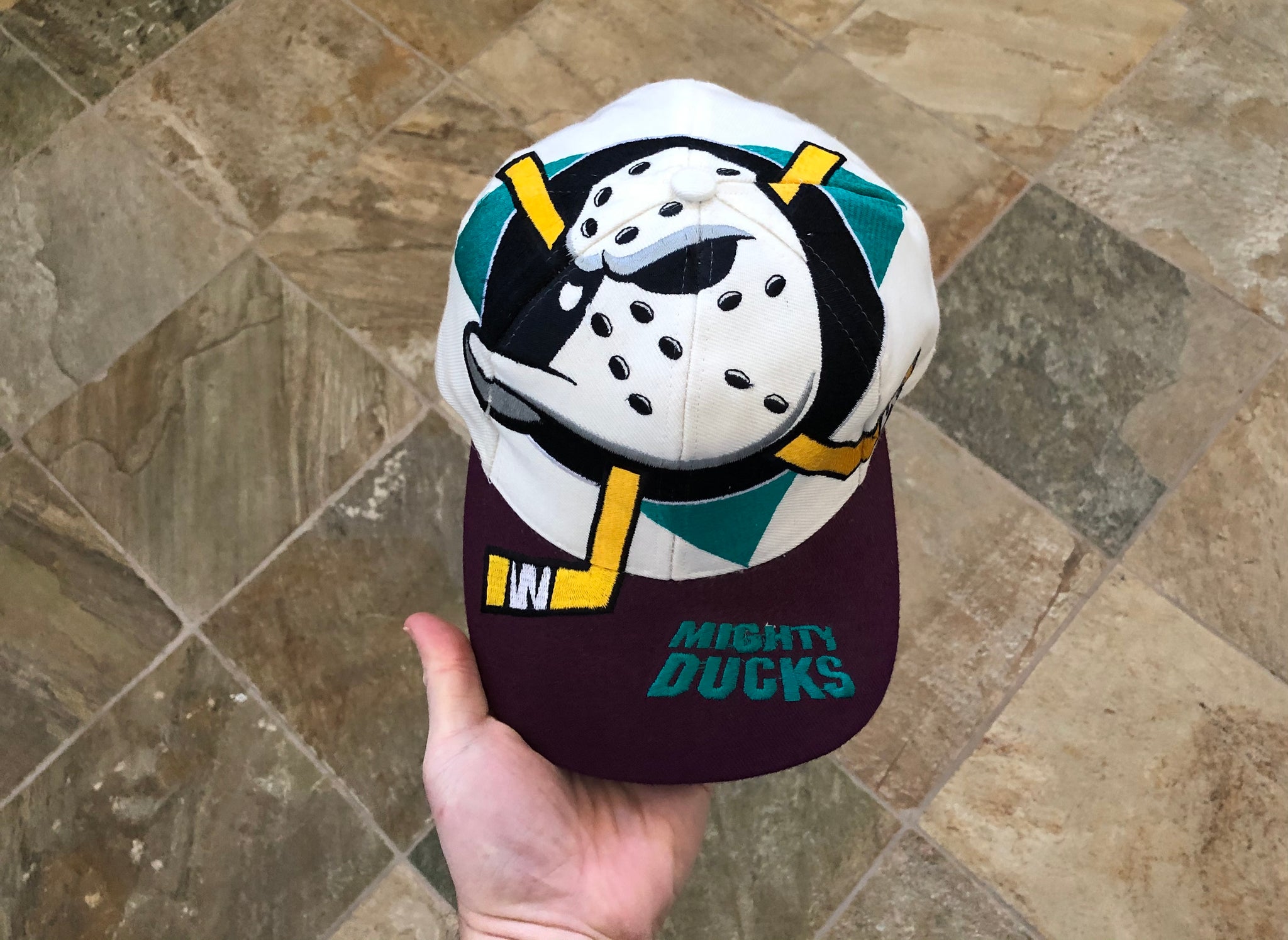 Vintage Anaheim Mighty Ducks 90s NHL Snapback Hat Cap for