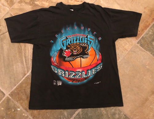 Vintage Vancouver Grizzlies Magic Johnson Basketball Tshirt, Size Adult Large