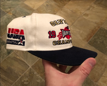Load image into Gallery viewer, Vintage Starter Dream Team Olympics 1996 Snapback Basketball Hat