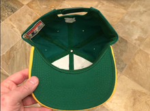 Load image into Gallery viewer, Vintage Seattle Supersonics Starter Arch Snapback Basketball Hat