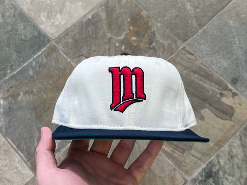 Vintage Minnesota Twins New Era Fitted Pro Baseball Hat, Size 6 5/8