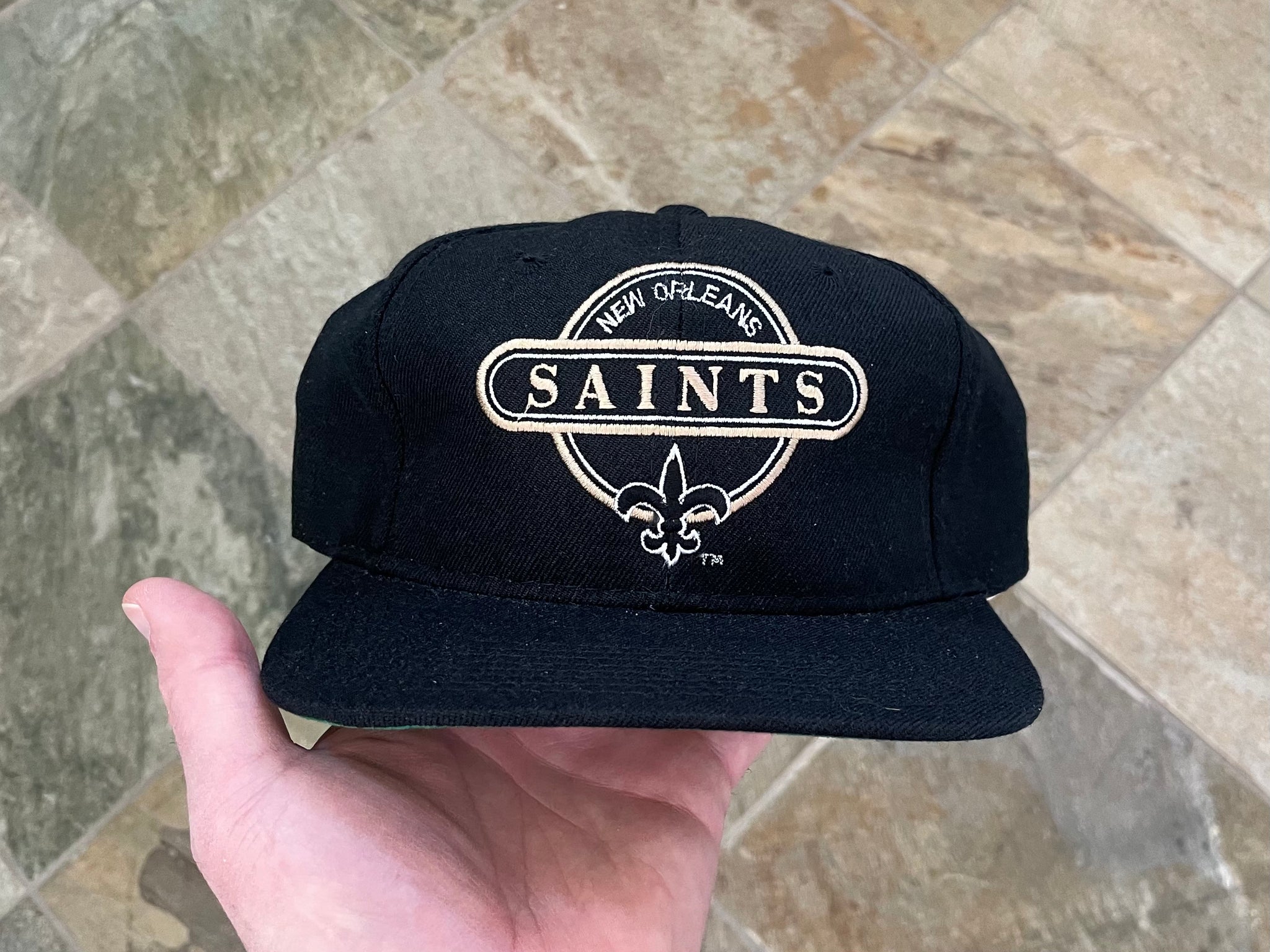 Vintage New Orleans Saints Sports Specialties Circle Logo Snapback Foo –  Stuck In The 90s Sports