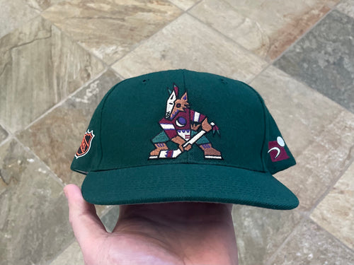 Vintage Phoenix Coyotes Sports Specialties Plain Logo Snapback Hockey Hat