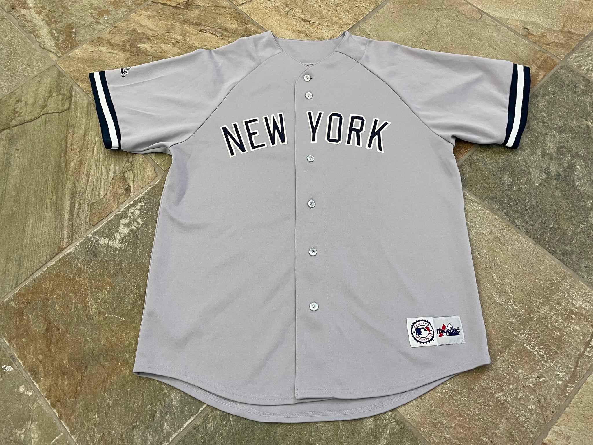 Derek jeter shops majestic jersey