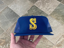 Load image into Gallery viewer, Vintage Seattle Mariners New Era Snapback Baseball Hat