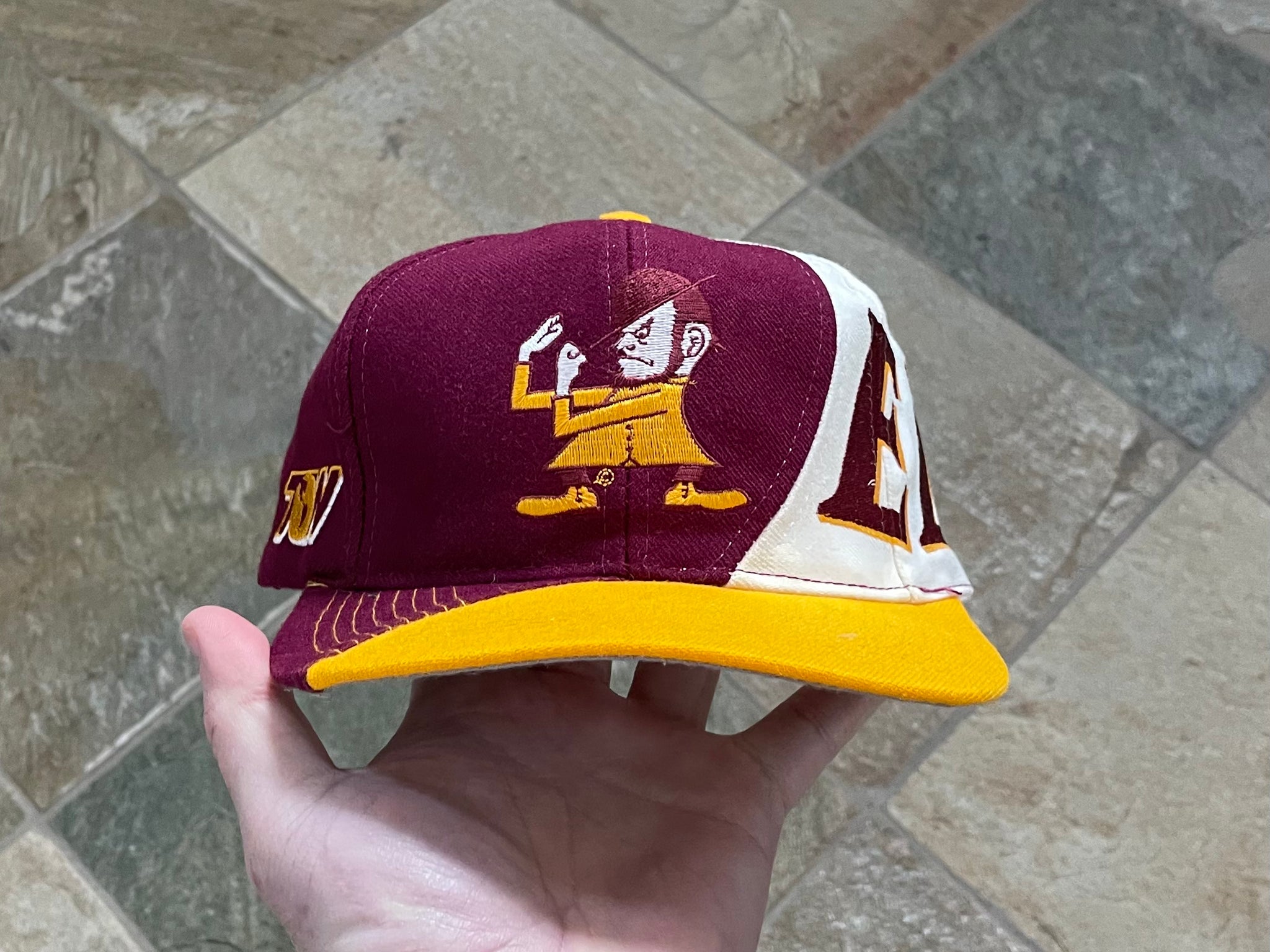 Vintage Elon University Fighting Christians ToW Snapback College Hat –  Stuck In The 90s Sports
