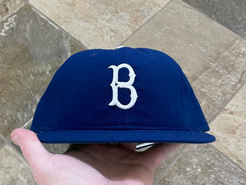 Vintage Brooklyn Dodgers Roman Pro Fitted Baseball Hat, Size 7