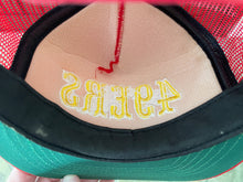 Load image into Gallery viewer, Vintage San Francisco 49ers New Era Snapback Football Hat