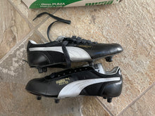 Load image into Gallery viewer, Vintage Puma Pele 10 Soccer Football Cleats, Boots, Shoes, Size 9 ###