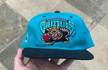 Load image into Gallery viewer, Vintage Vancouver Grizzlies Sports Specialties Snapback Basketball Hat