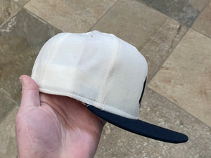 Vintage New York Yankees New Era Pro Fitted Baseball Hat, Size 7