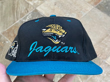 Load image into Gallery viewer, Vintage Jacksonville Jaguars Logo 7 Snapback Football Hat