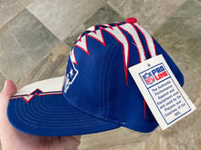 Load image into Gallery viewer, Vintage New England Patriots Starter Shockwave Strapback Football Hat