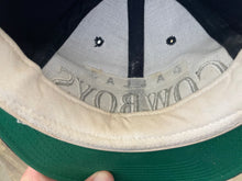 Load image into Gallery viewer, Vintage Dallas Cowboys Starter Snapback Football Hat