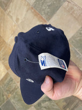 Load image into Gallery viewer, Vintage Dallas Cowboys Starter Snapback Football Hat