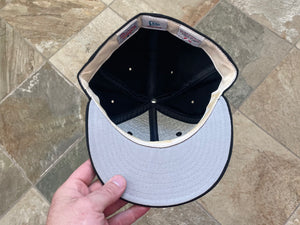 Vintage Pittsburgh Pirates New Era Fitted Pro Baseball Hat, Size 7 5/8