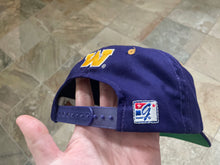 Load image into Gallery viewer, Vintage Washington Huskies The Game Snapback College Hat