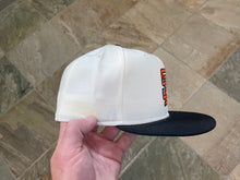 Load image into Gallery viewer, Vintage San Francisco Giants New Era Fitted Pro Baseball Hat, Size 6 7/8
