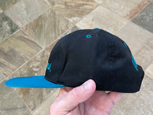 Load image into Gallery viewer, Vintage Jacksonville Jaguars Logo 7 Snapback Football Hat