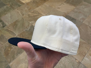 Vintage New York Yankees New Era Pro Fitted Baseball Hat, Size 7