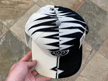 Load image into Gallery viewer, Vintage Oakland Raiders Starter Shockwave Strapback Football Hat