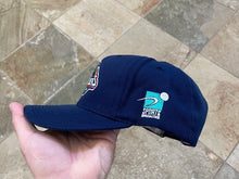 Load image into Gallery viewer, Vintage New York Islanders Sports Specialties Plain Logo Snapback Hockey Hat