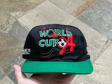 Load image into Gallery viewer, Vintage 1994 World Cup Logo Athletic Soccer Snapback Hat ***